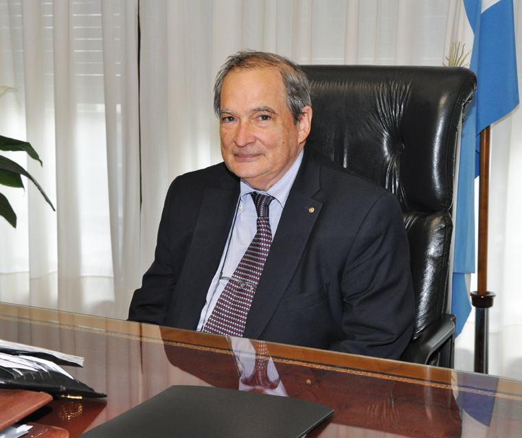 “Estamos detrás de tener una cobertura universal de Salud”