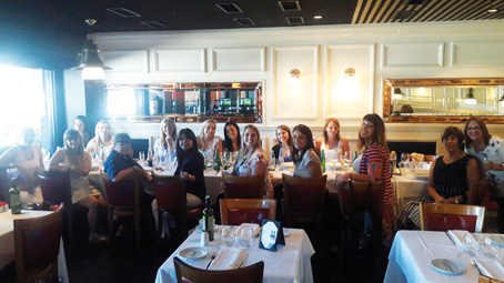 Reunión del Día de la Mujer de Crédito y Caución