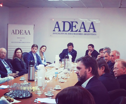 El Vicesuperintendente Dr. Guillermo Plate visitó AdeAA