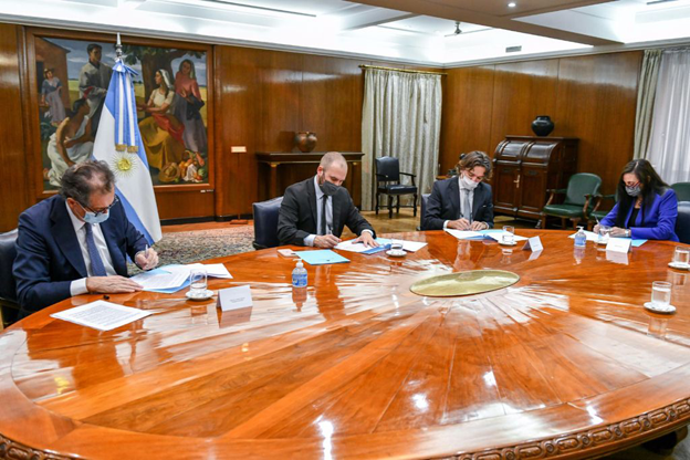 Economía, BCRA, CNV y la SSN firmaron acuerdo para impulsar el desarrollo de las finanzas sostenibles en la Argentina