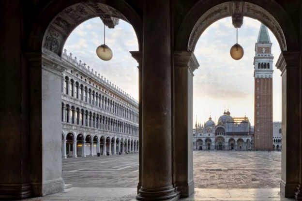 Generali abrió las puertas de Procuratie Vecchie