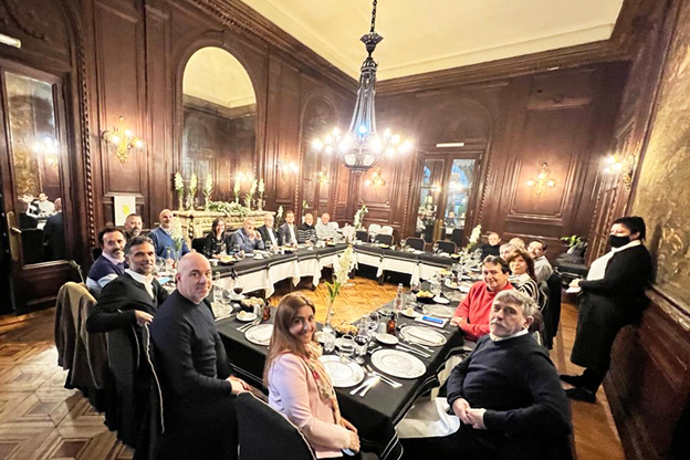 AAPAS agasajó a los periodistas en su día