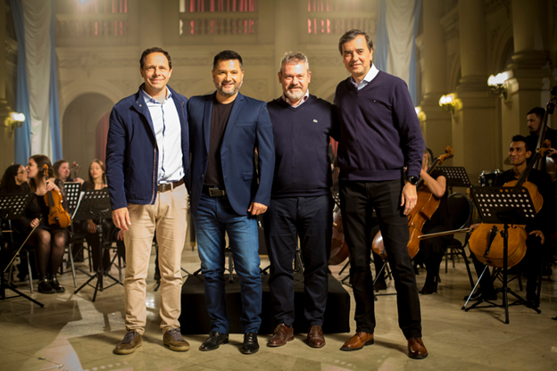 Grupo Sancor Seguros acompaña a Jorge Rojas en una versión sinfónica del Himno Nacional Argentino