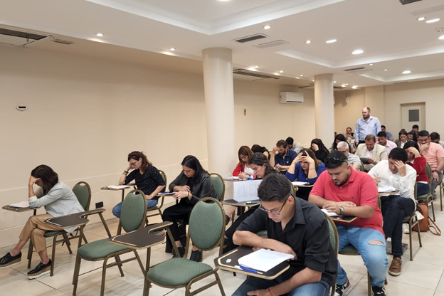 Mesa de Exámenes para aspirantes a Productores Asesores de Seguros