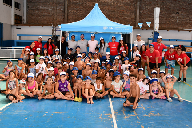 Lanzamiento de “El Seguro va a la Colonia”