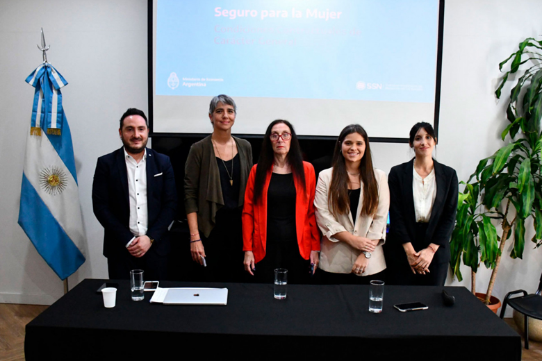 Se realizó el lanzamiento de las Condiciones Generales del Seguro para la Mujer