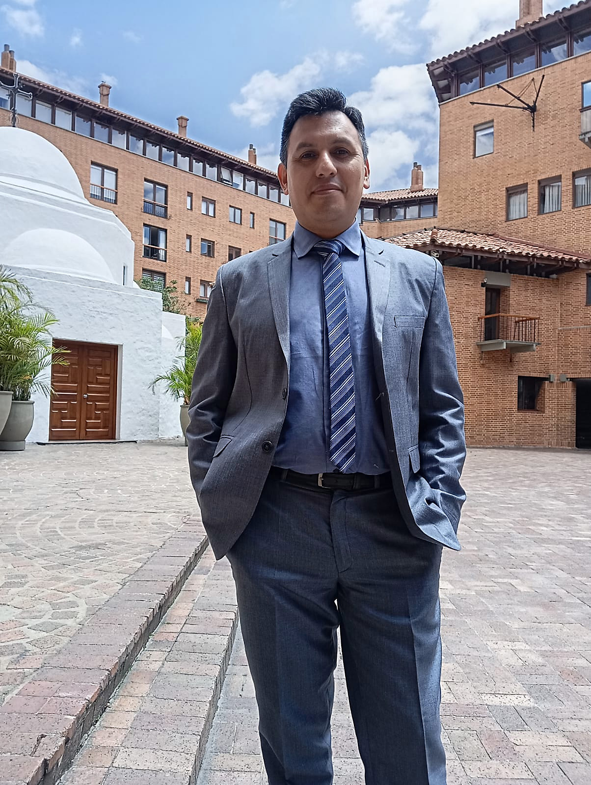 Pablo Azorín1