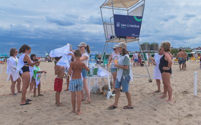 Un verano consciente en Pinamar: Grupo San Cristóbal impulsó una jornada de acción ambiental junto a Eco House