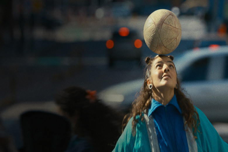 Life Seguros lanza “TU FORMA DE VIVIR ESTA PASIÓN”, una campaña que pone el foco en lo que el fútbol despierta en los argentinos