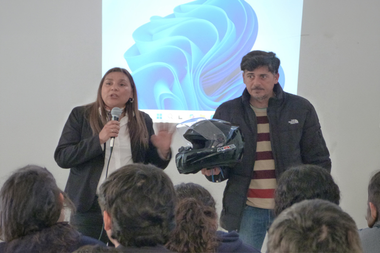 RUS, la Municipalidad y la Policía promovieron la educación vial entre jóvenes