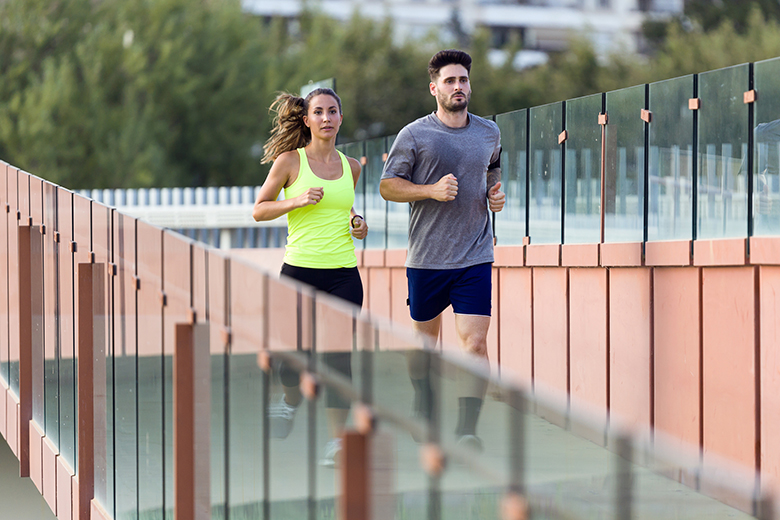Rumbo a los 42K: siete claves para entrenar el cuerpo y la mente antes, durante y después de una maratón